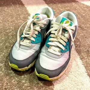 Nike air boys sneakers